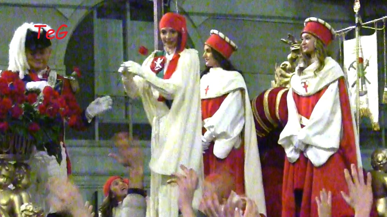 Mugnaia e lancio garofani rossi - Carnevale Ivrea 2026