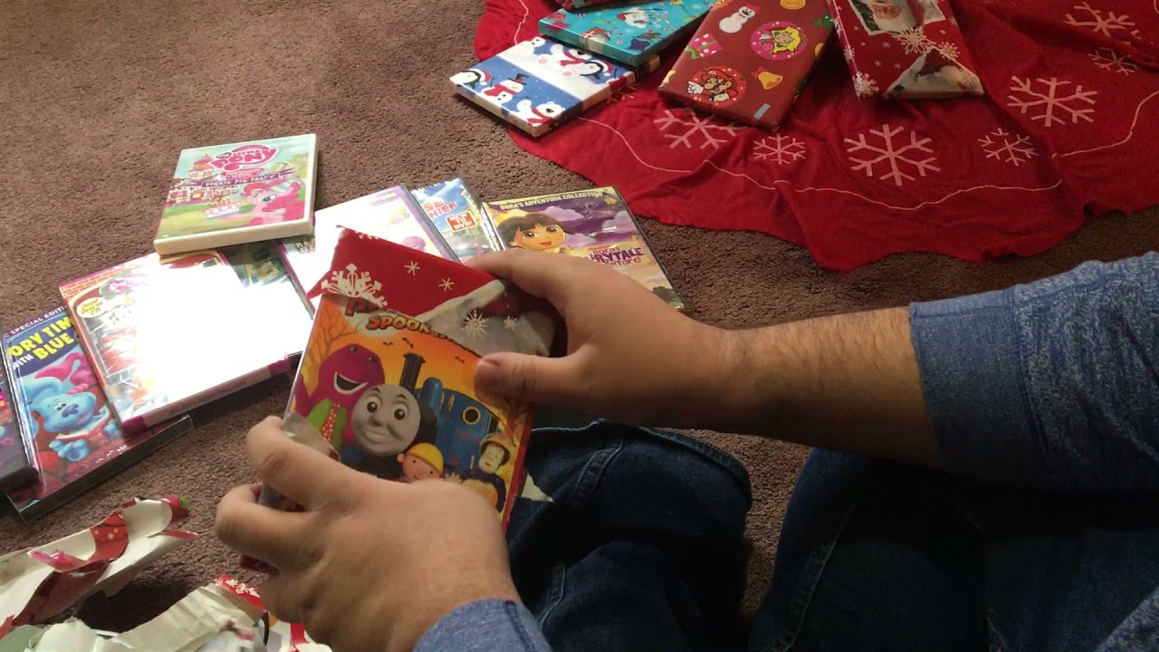 Opening Christmas Presents 2021 (Part 2)