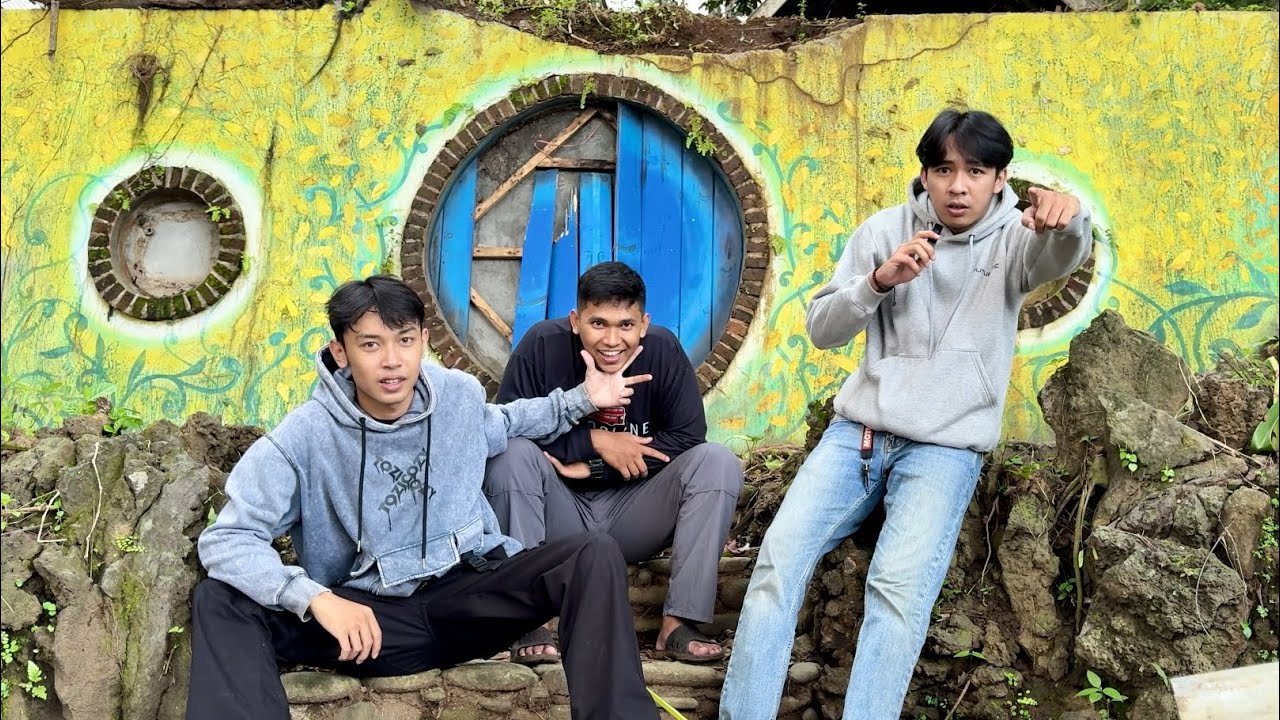 ASMR IN ABANDONED TOURISM WITH FRIENDS