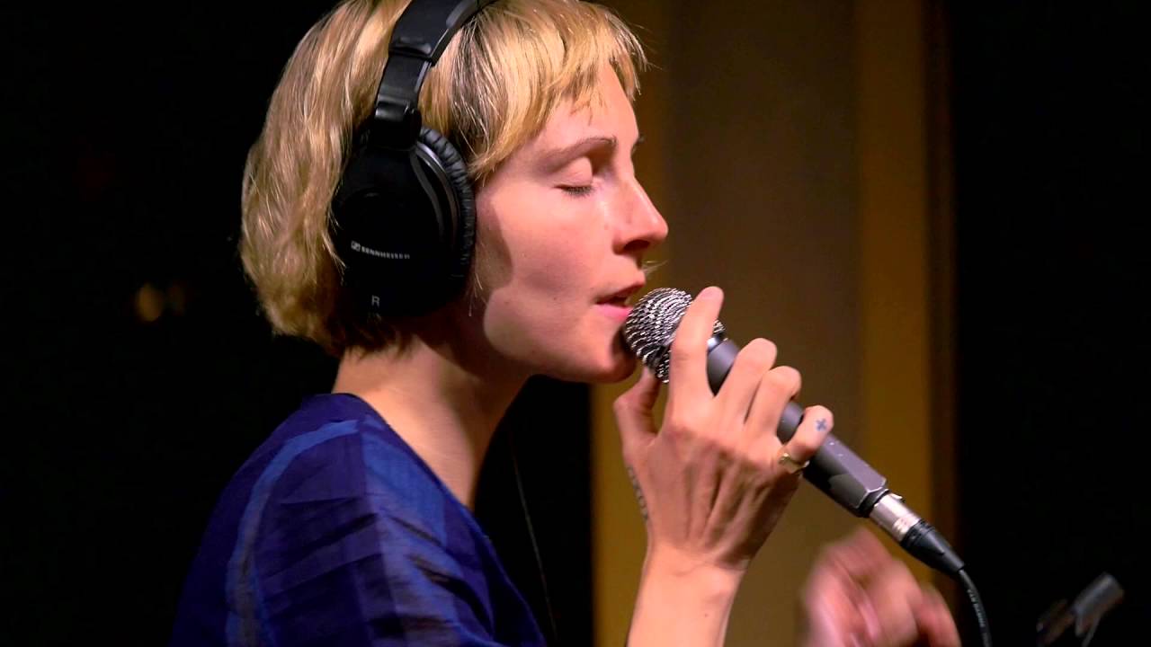 Poliça - Lose You (Live on KEXP)