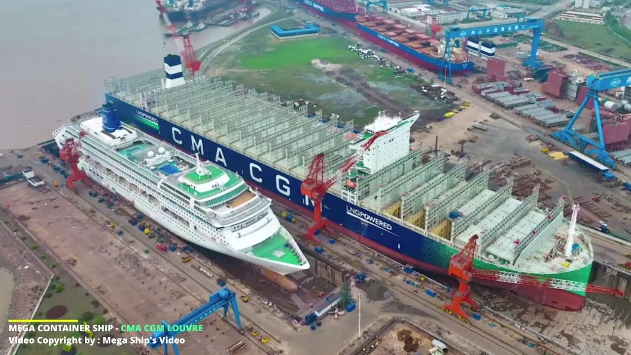 CMA CGM Lourve - mega container ship powered by LNG