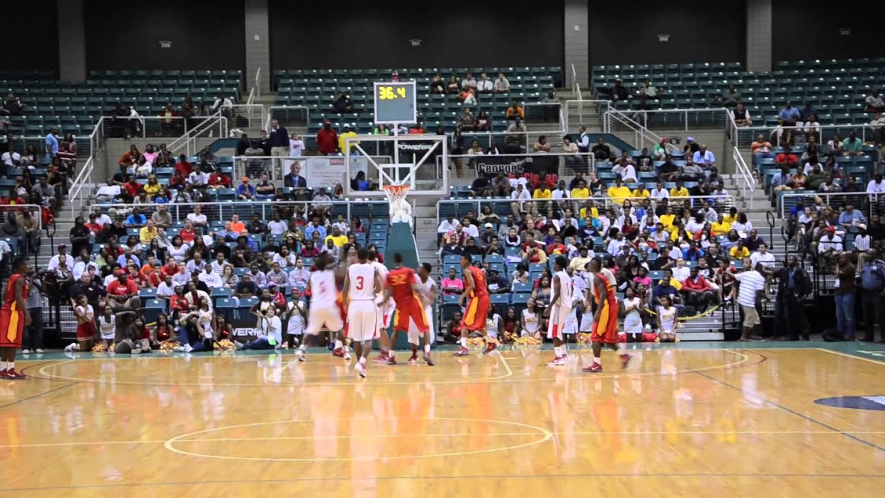 2011: Travis vs Yates (Season Opener)