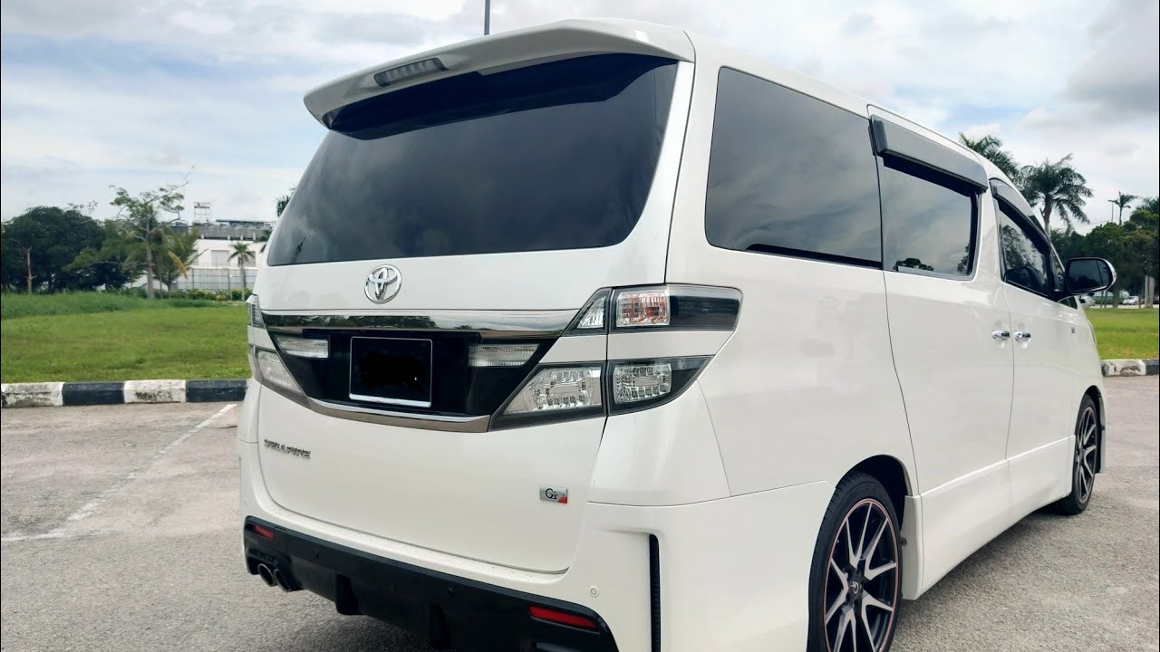 Toyota Vellfire GS - walk around & test drive