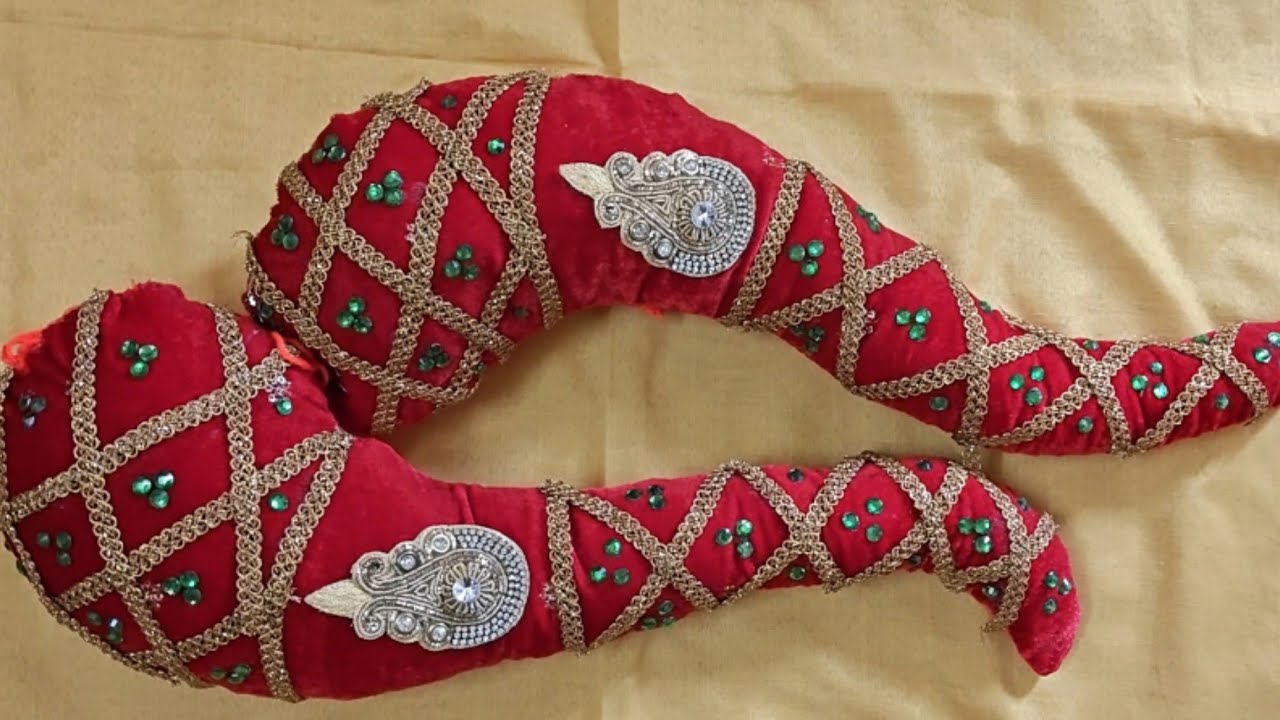 Thomale or Vagamalai for Varahamahalaxmi festival.