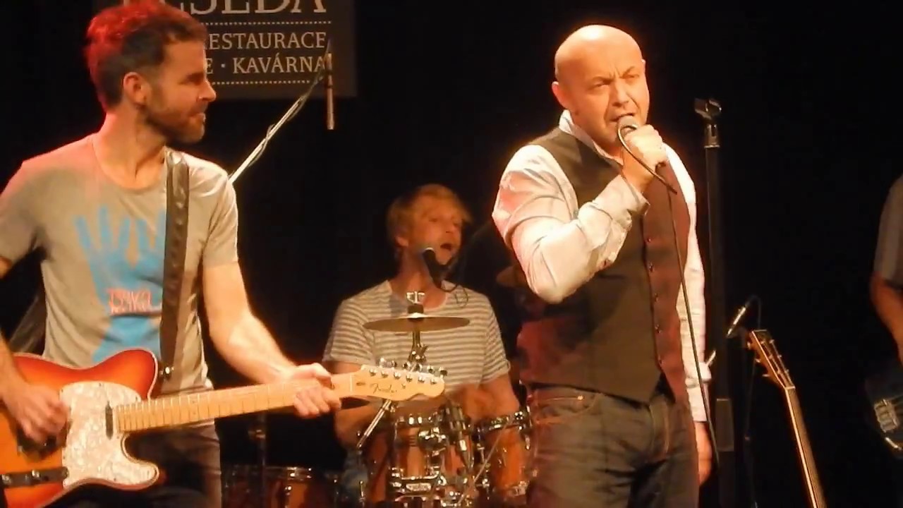 Bezvadnej chlap (live)