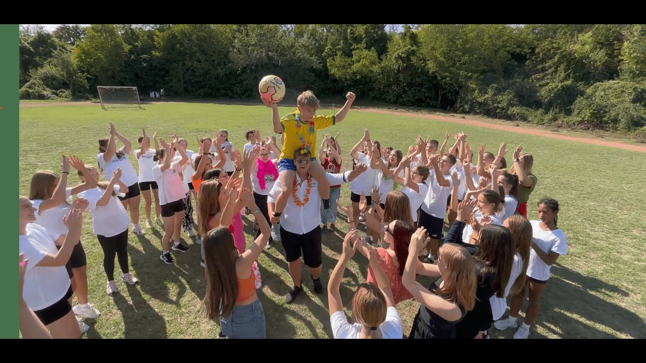 Zalán és a 12.C kampányfilm - Az ellopott szobor története (2024/2025) (Eötvös Tata)