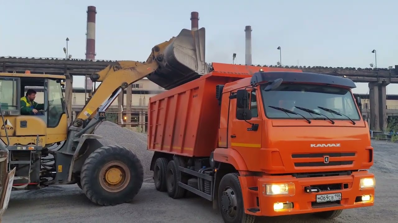 Вожу щебень на Камазе 6520 ))