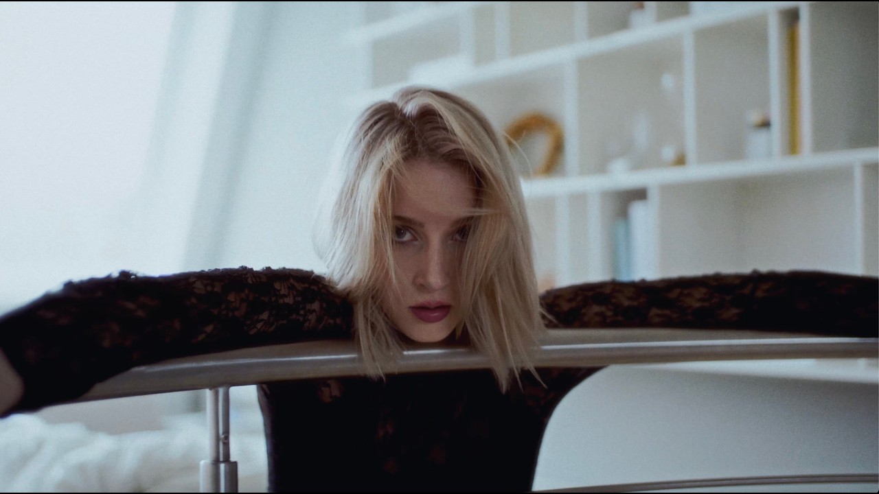 Ambre Vallet - FATIGUE [Official Music Video]