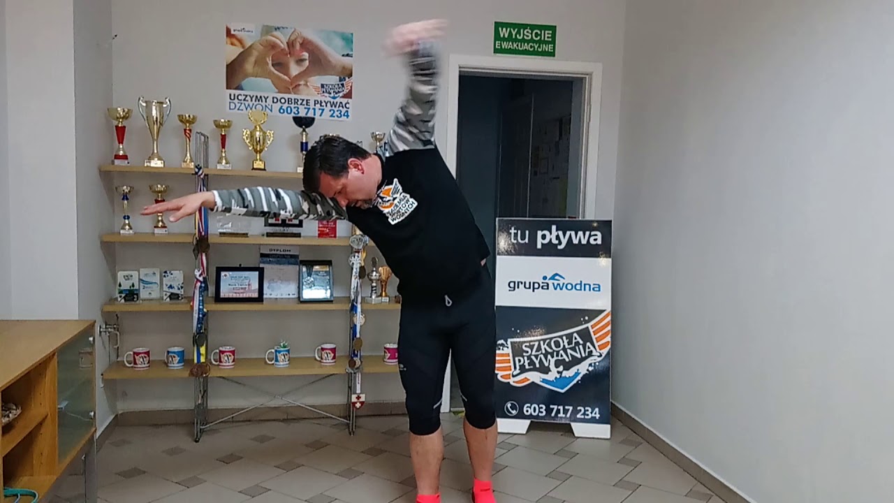 Trening: pływanie kraulem 