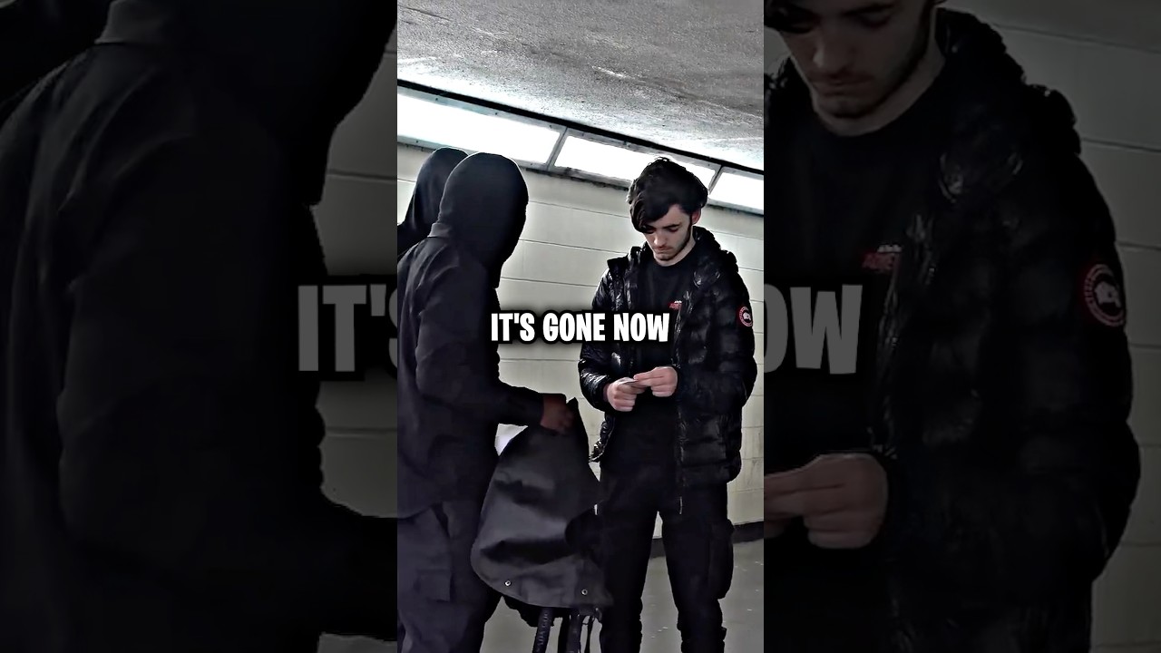 Reverse Robbing People Prank