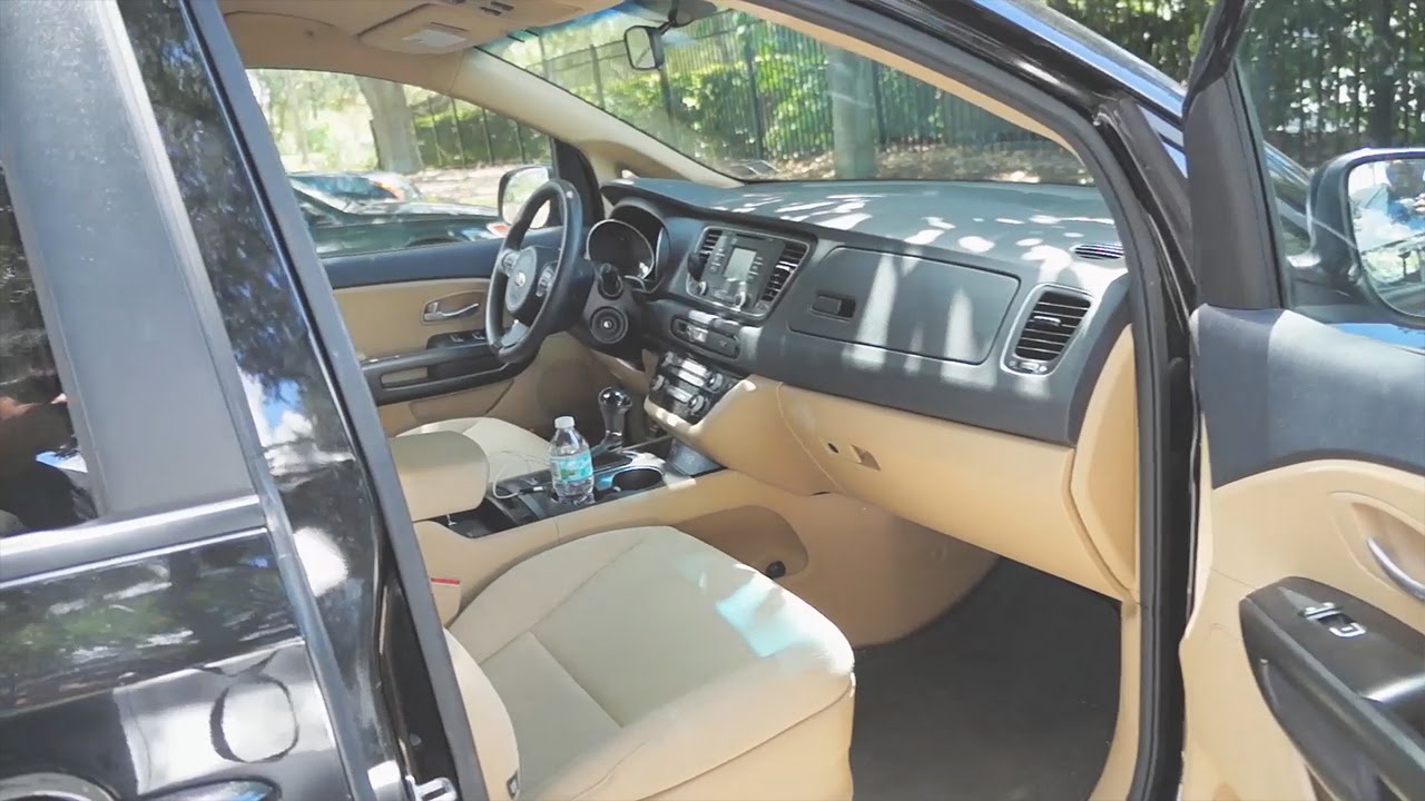 UM CARRO PARA TODA A FAMÍLIA E AS COMPRAS
