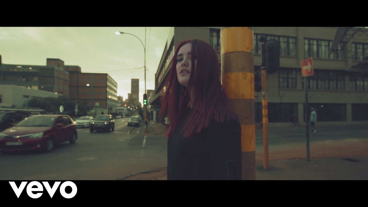 ChianoSky - Diamonds and Gold ft. Kwesta