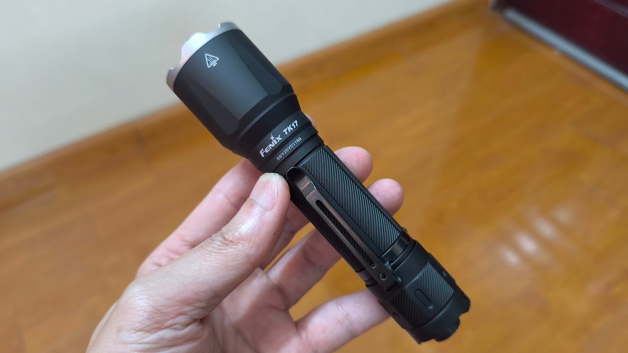 Fenix TK17, XHP50.3HD 3600lm