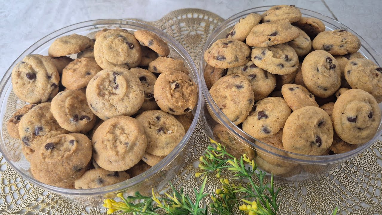 Mini Chocolate Chip Cookies