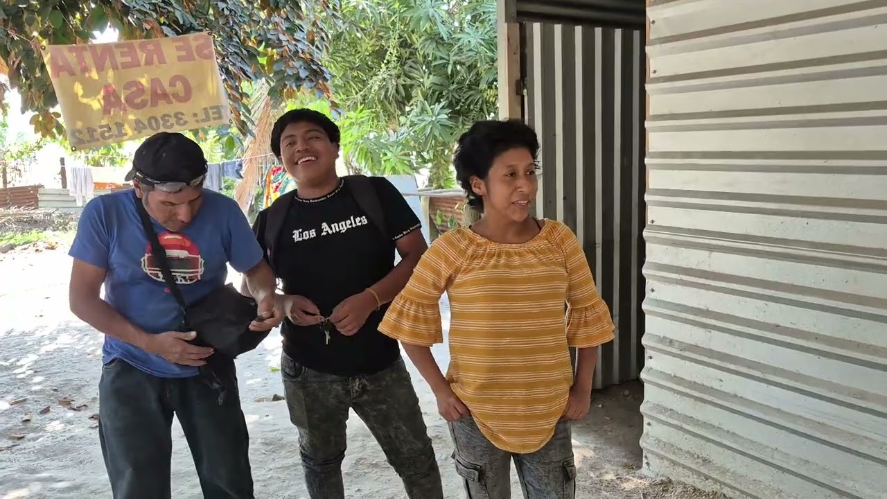 1 de la mañana hombre desconocido llegó hacerle probl3mas a DOÑA VICKY 