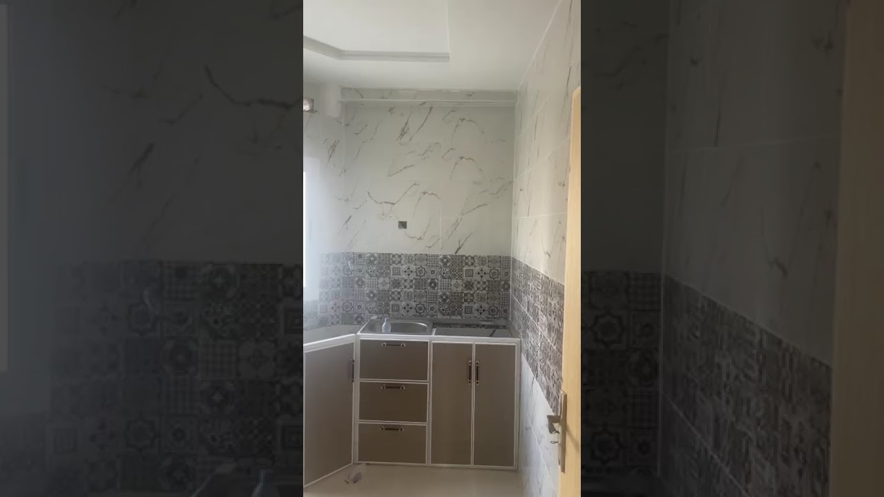 وسطي للبيع محفظ 3 غرف صالون بالكون كوزينة حمام الثمن  45 مليون بالدعم حي بودرهم 0711331162