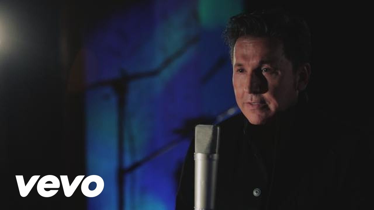 Ricardo Montaner - D&eacute;jame So&ntilde;ar ft. India Mart&iacute;nez