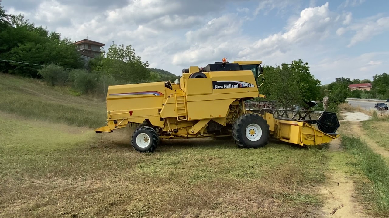 New Holland AL59 in trebbiatura erba medica 2k21