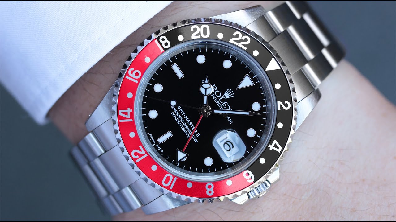 ROLEX GMT-MASTER II 16710 "COKE" from 2001, compared to a new GMT-MASTER II aka "Pepsi" from 2020.