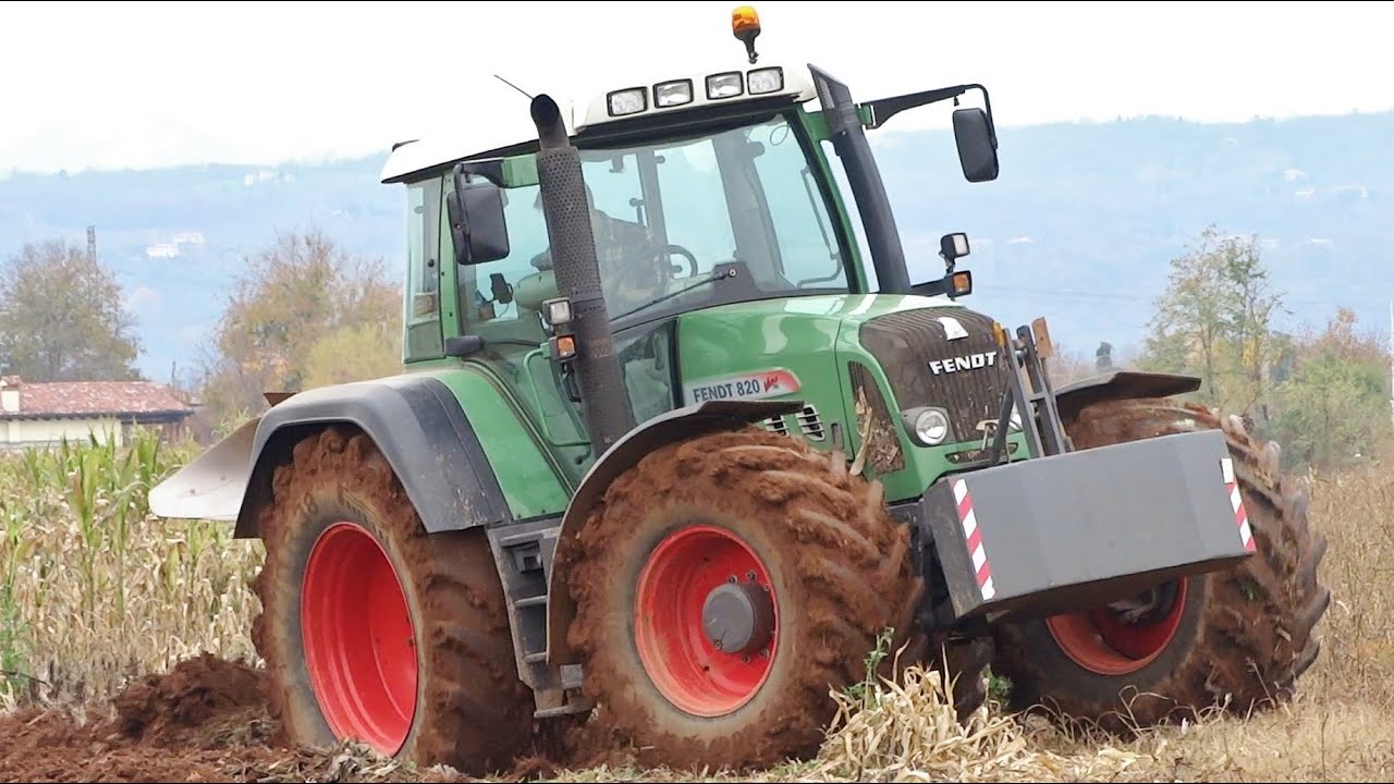 Fendt 820 Vario TMS Plowing | Trivomere Pietro Moro