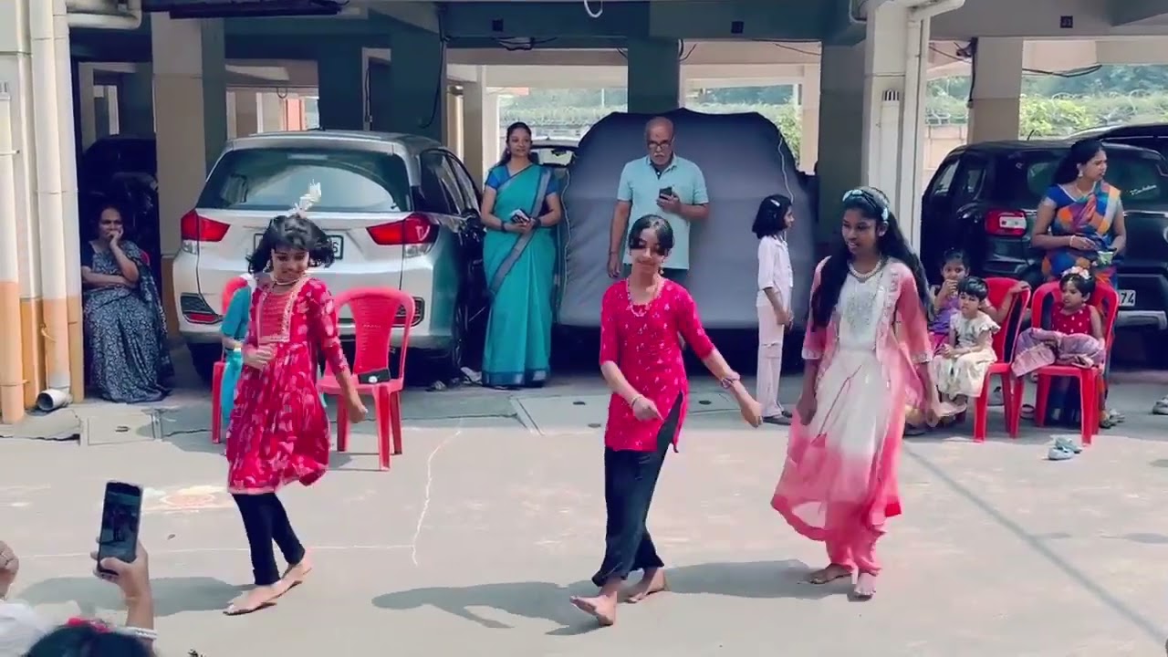 Dance.Goldbell.2021-26.Aadvika dance at Smt.Aruna Siva's Apt Paranipthur 