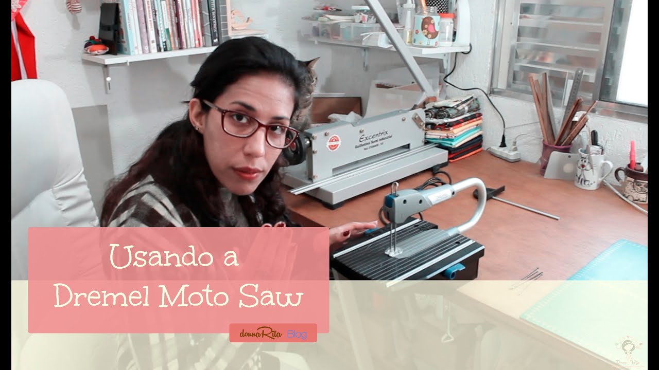 Usando a Dremel Moto Saw na encadernação e cartonagem: cortando o papelão cinza