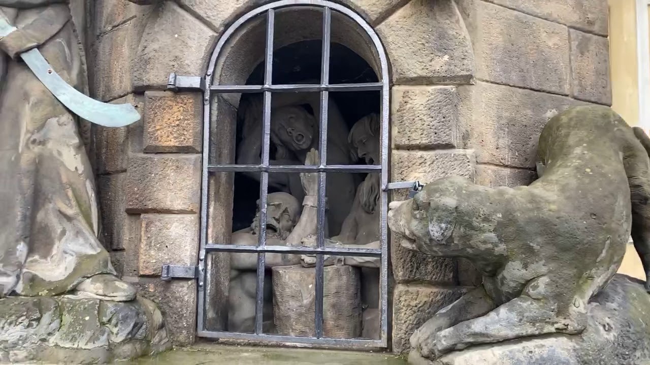 KARLŮV MOST(komentovaná procházka) 2 část