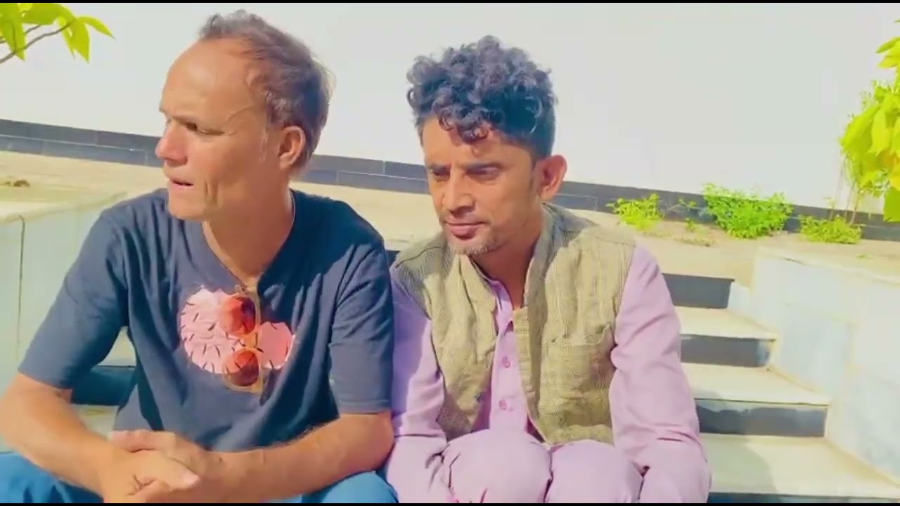 Fakhar zaman chal nhe rha 