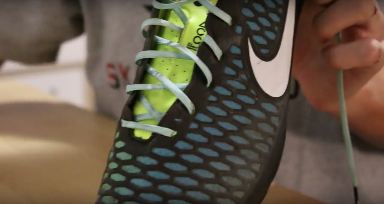 How To Properly Lace Your Shoes!
