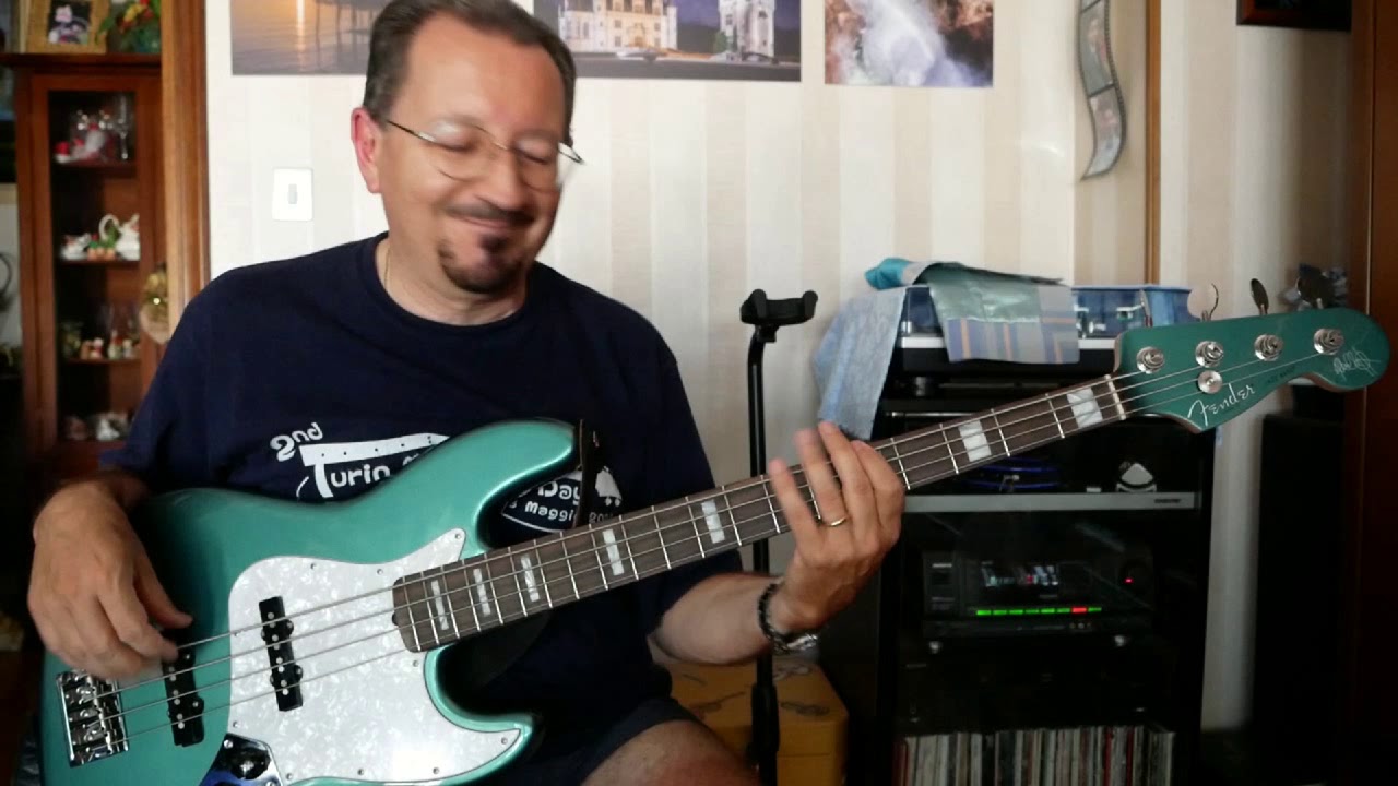 LUNA (Gianni Togni) - bassline by Roberto Salomone