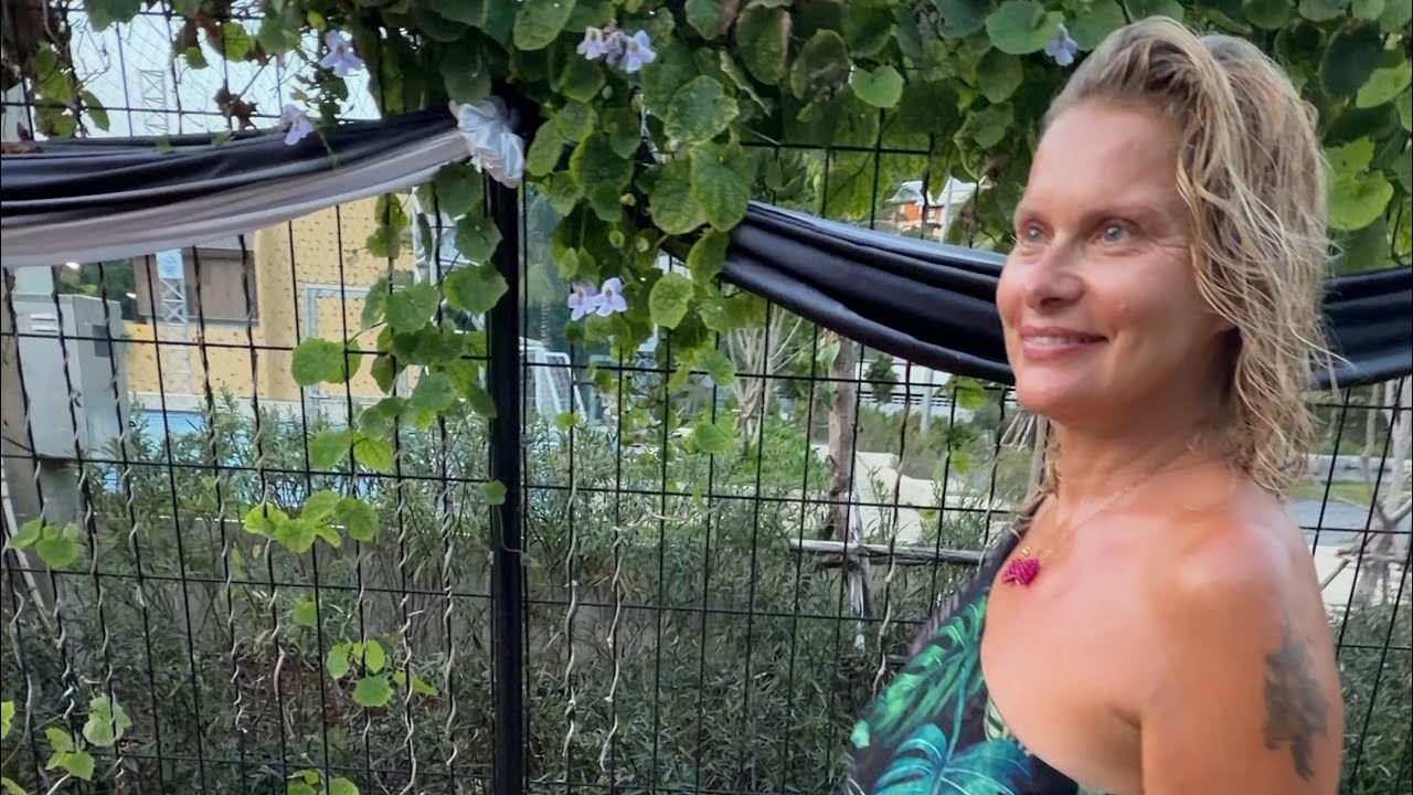 Taniec na plaży Phi Phi Tajland 
