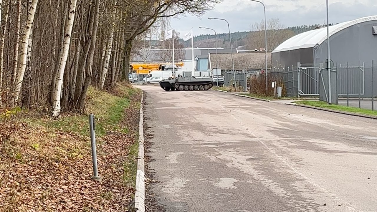 K&ouml;p Pansarbandvagn MTLB PBV 401 p&aring; Klaravik