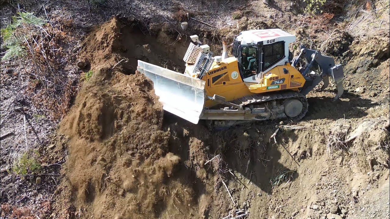 Liebherr 746 Dozer İle Yeni Yol Çalışması 4