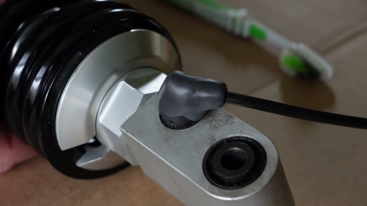 Installing new rear Wilbers (ESA) shock on 2012 BMW R1200RT - K26