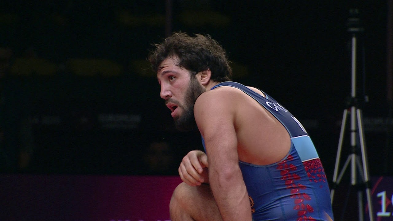 BRONZE GR - 77 kg: A. MNATSAKANIAN (BUL) v. K. CHALYAN (ARM)