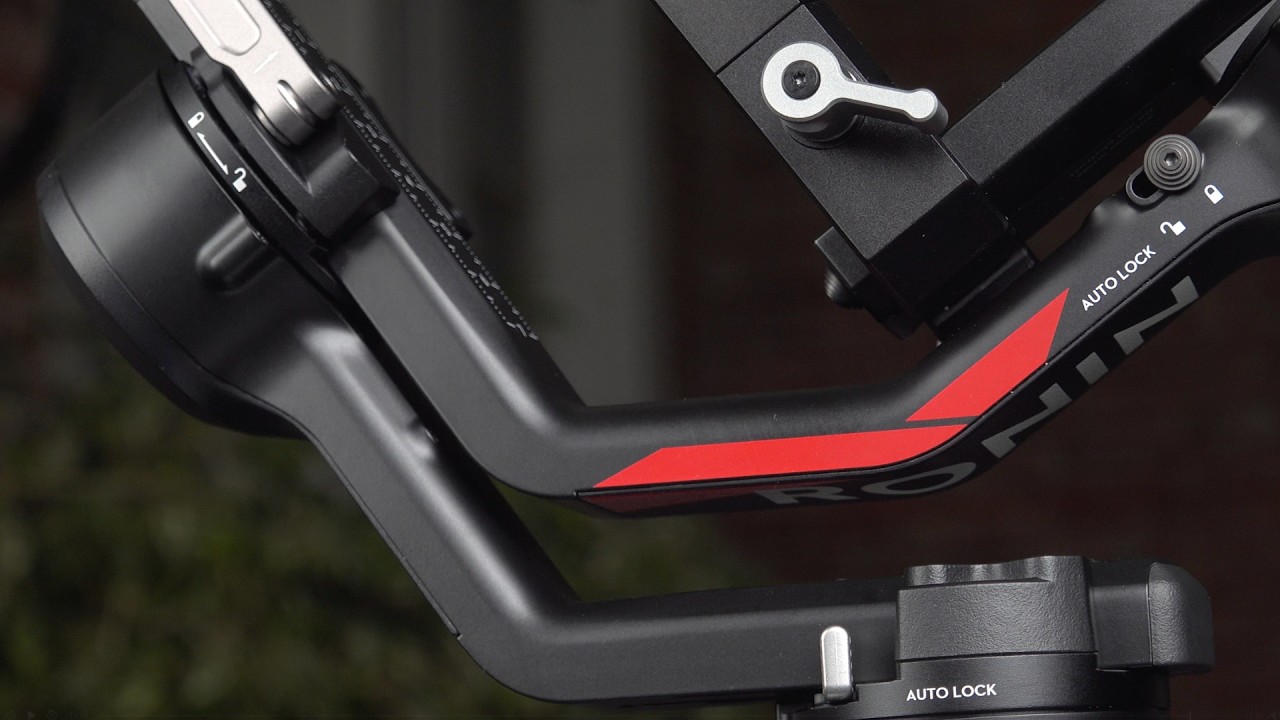 Unboxing the DJI RS4 Combo stabilizer