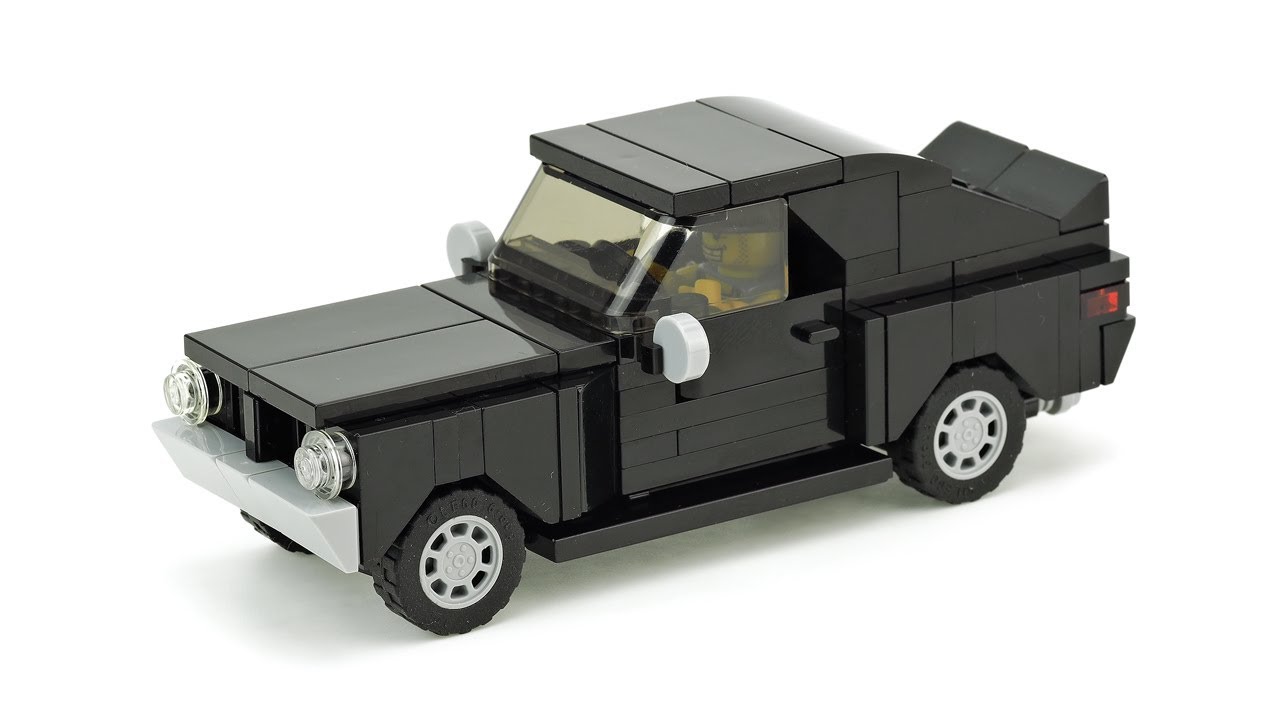 LEGO Old Muscle Car. MOC Building Instructions.