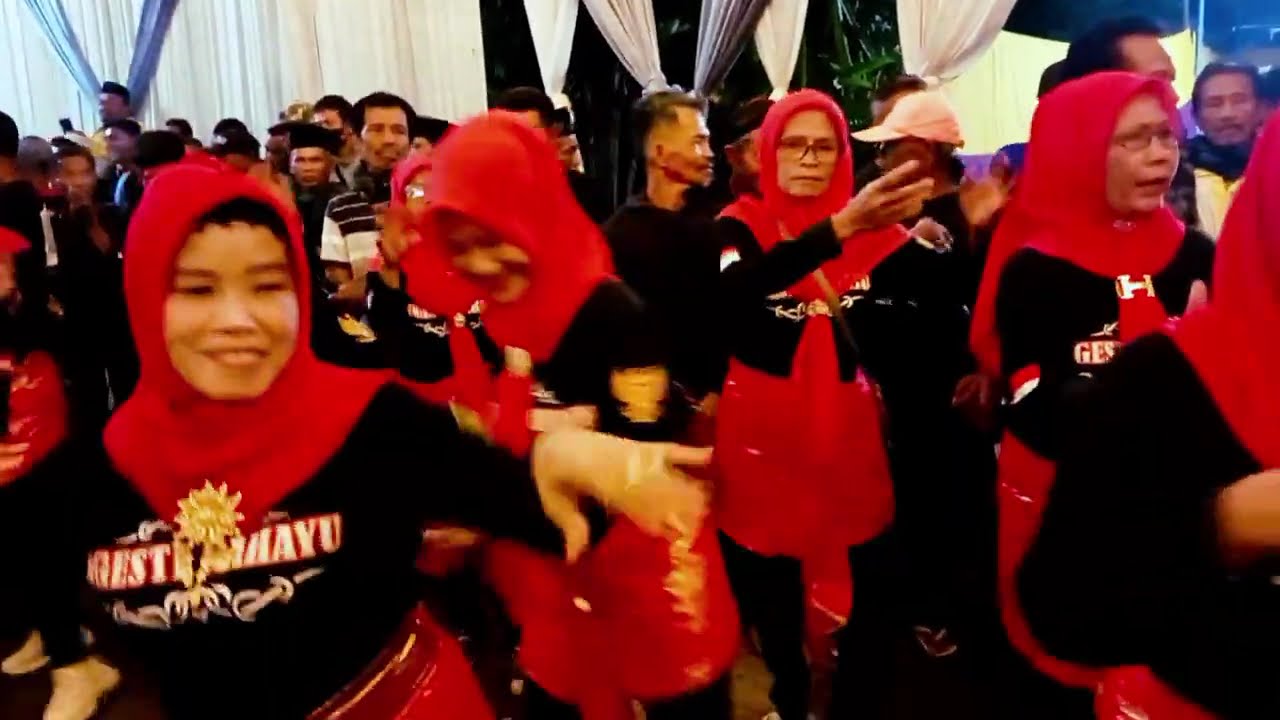 PRAHU LAYAR SHOLAWAT TOMBO ATI SENI GAJAH GAJAHAN NGESTI RAHAYU