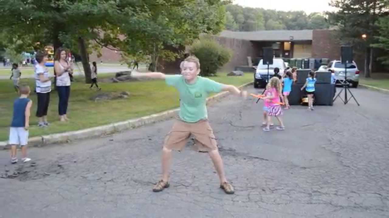 West Woods School Picnic, September 5th 2014, Amazing Max Show