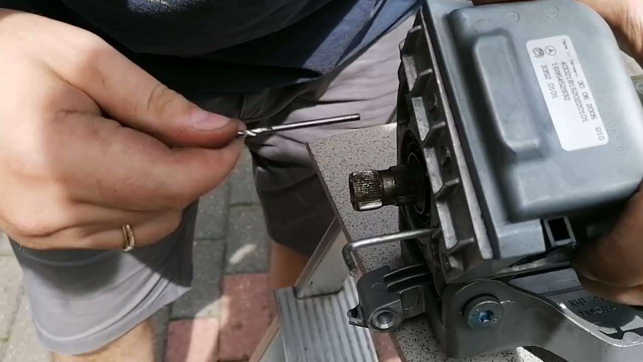 Mercedes A B Klasse W169 W245 Lenkradschloss ELV Demontage