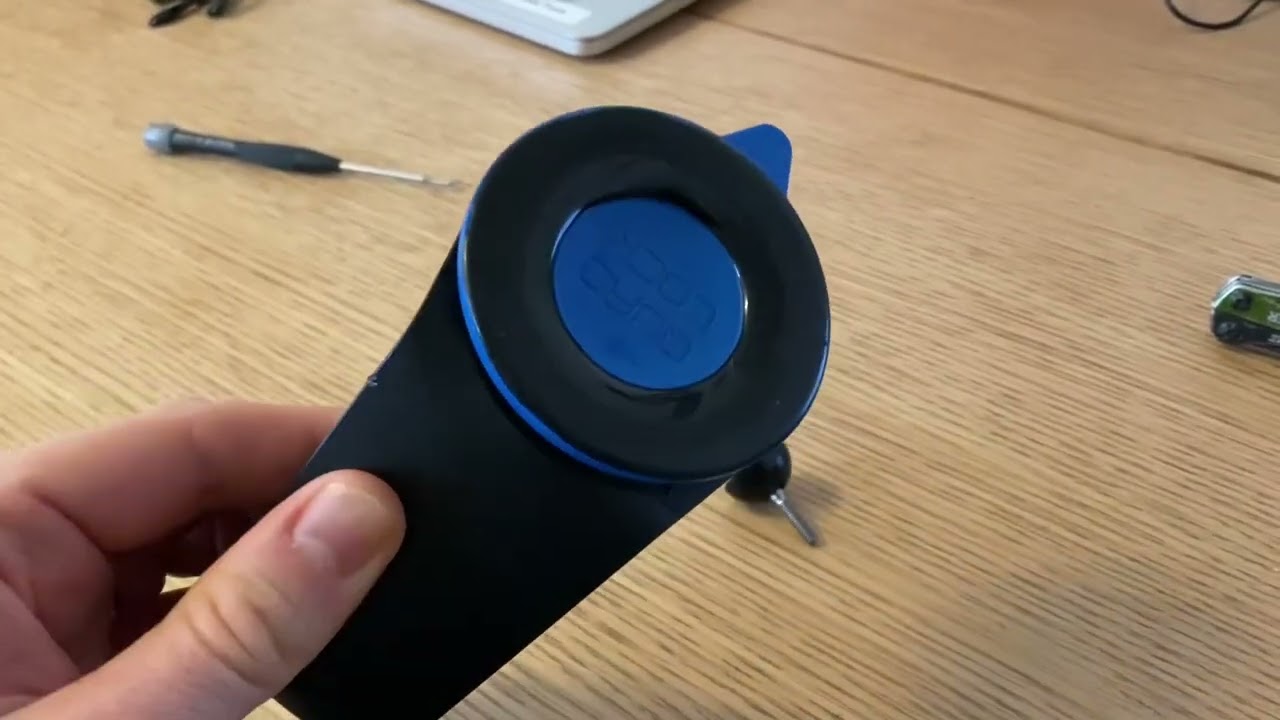 Quad lock car mount issues