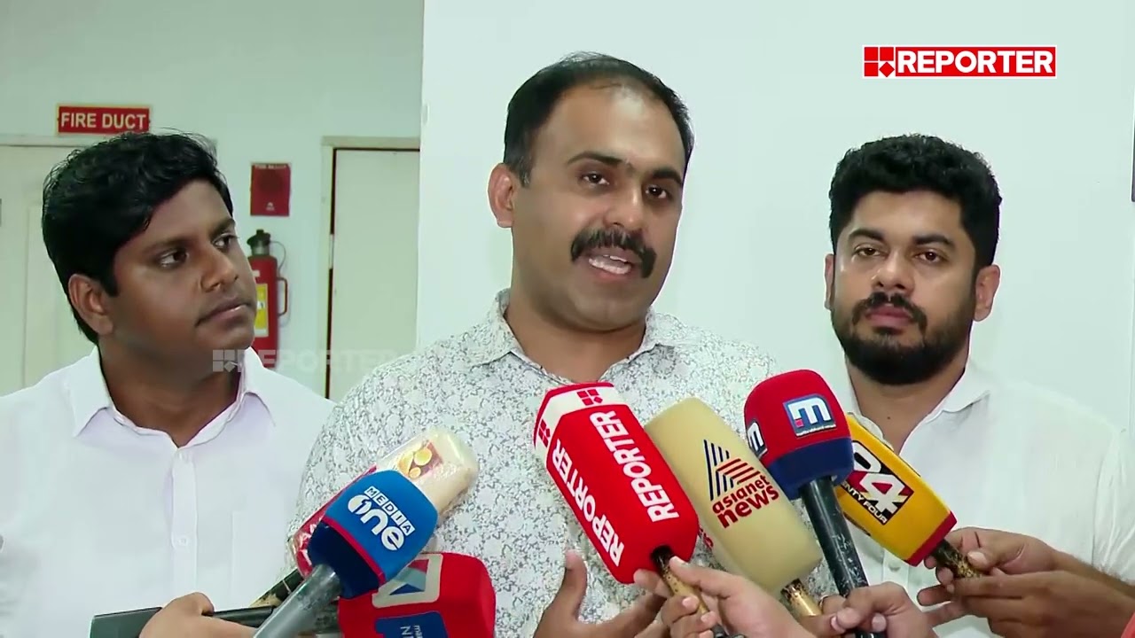 'സ്വകാര്യ ആരോഗ്യ ലോബിയുടെ ഏജന്റായിട്ടാണോ ആരോഗ്യ വകുപ്പ് മന്ത്രി പ്രവർത്തിക്കുന്നത്?' | Abin Varkey