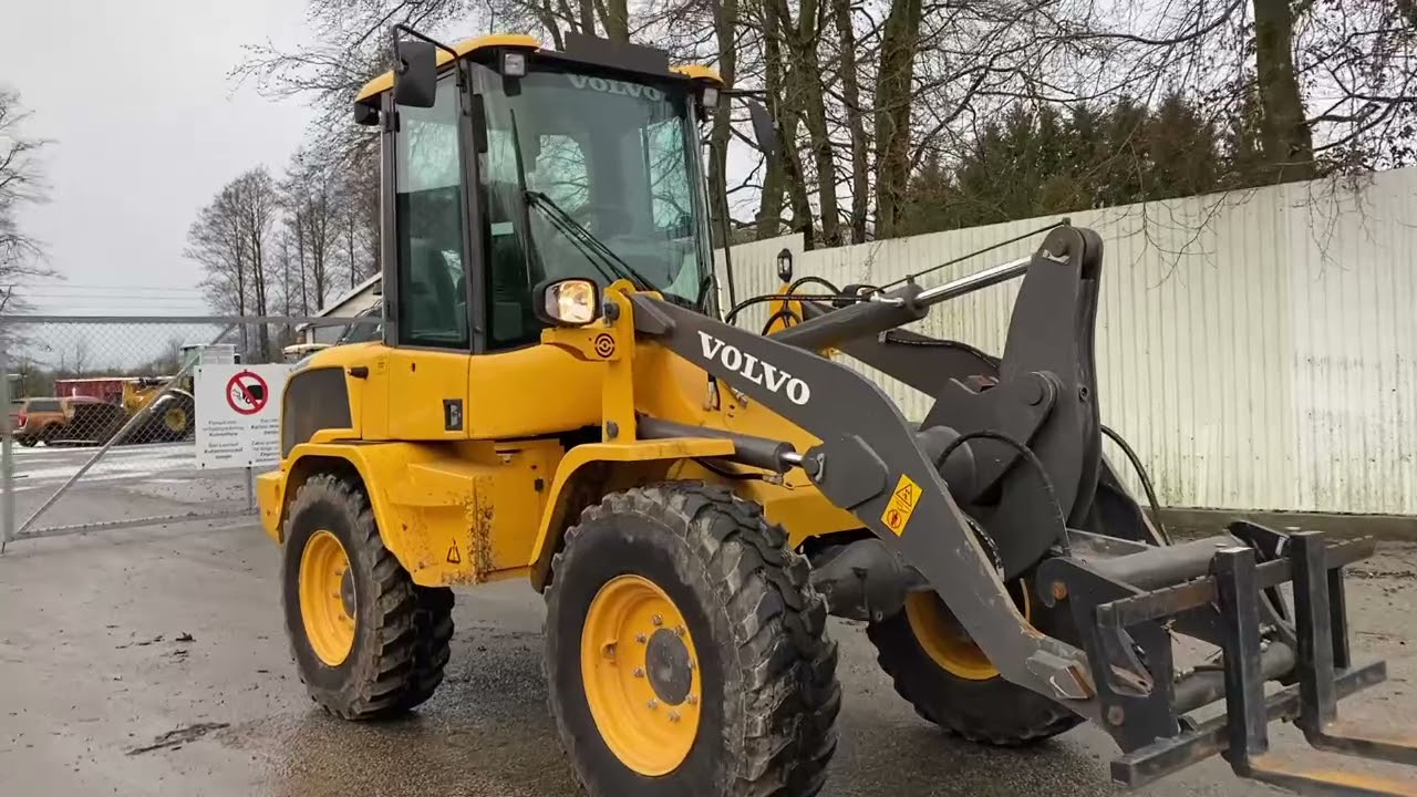 VOLVO L30G