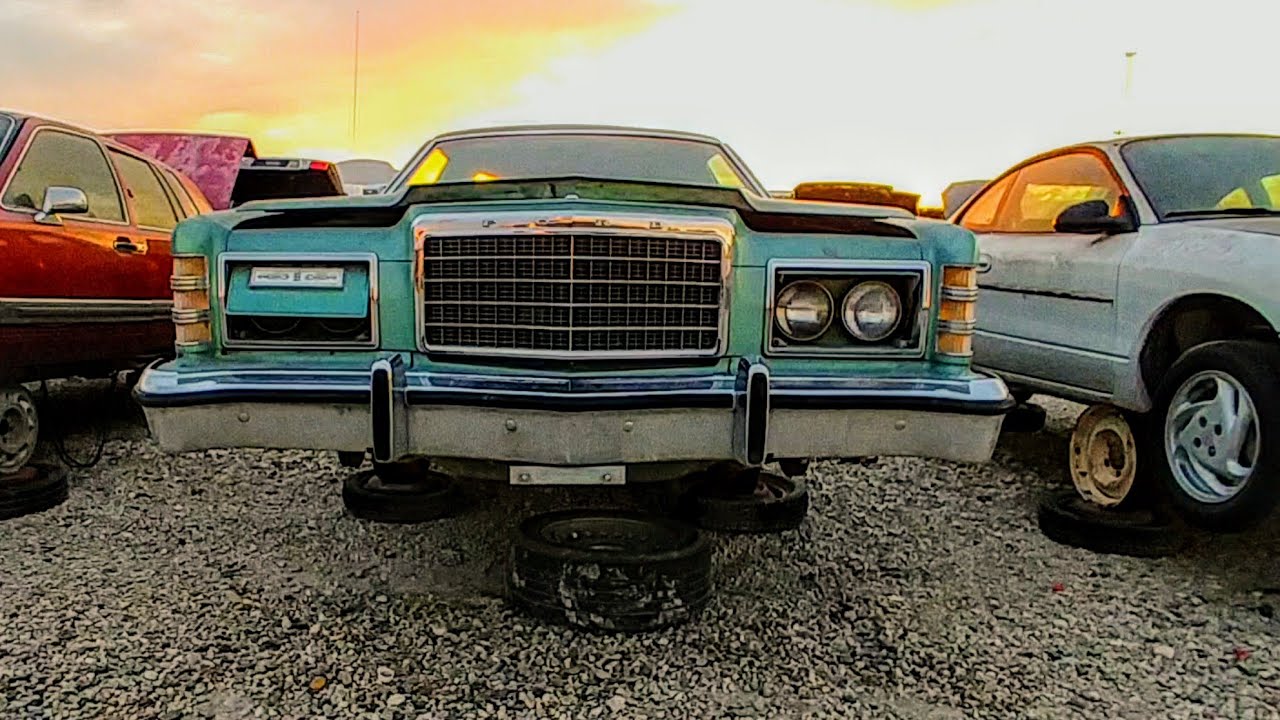 Too Nice To Be Junked? 1977 Ford LTD Landau 460 Junkyard Find