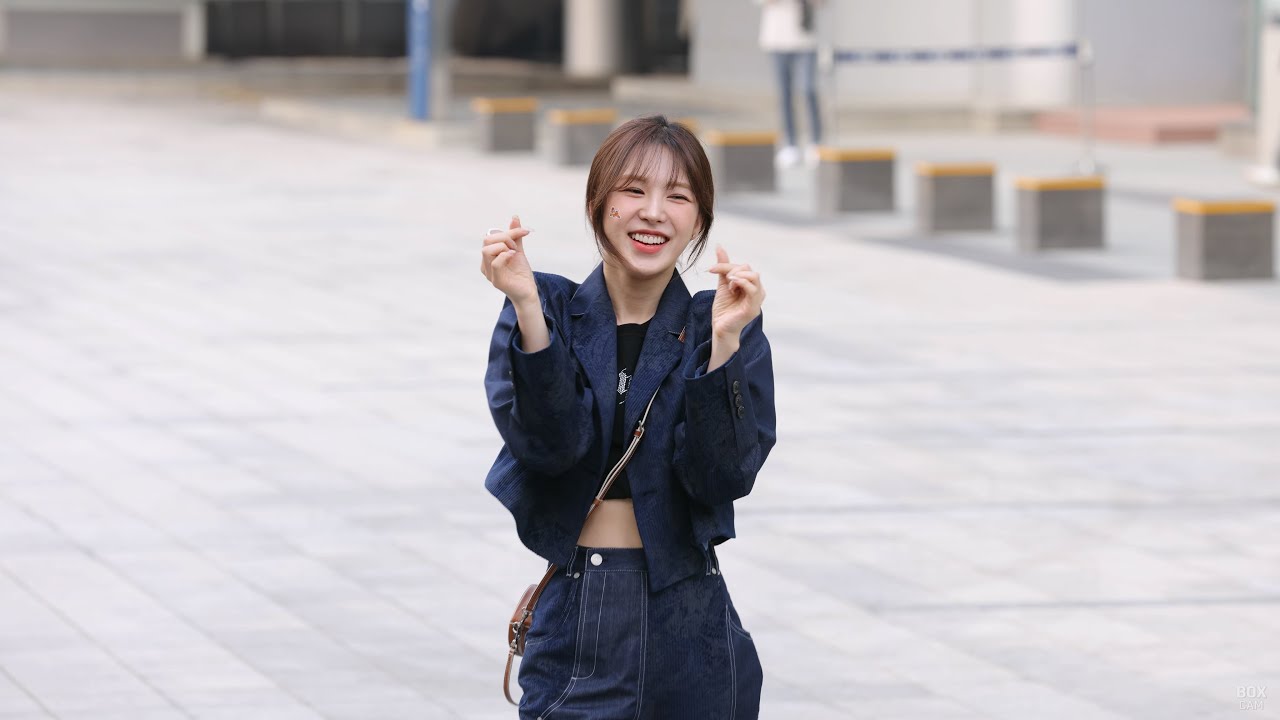 [8K] 220928 운동하고 밥 많이 먹고 출근한 레드벨벳 웬디 Wendy SBS 영스트리트 출근 직캠 | BOX