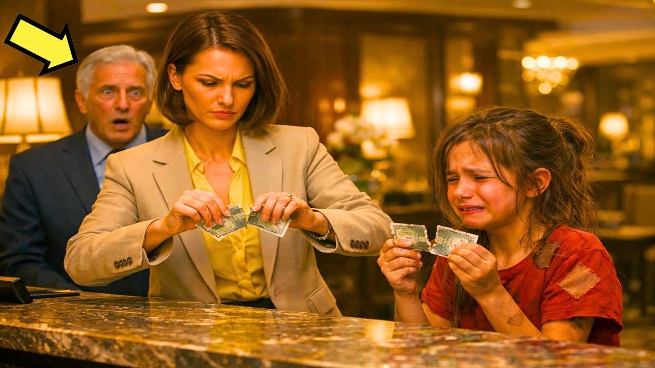 LA GERENTE HUMILLÓ A LA CHICA POBRE ROMPIENDO SU DINERO… SIN SABER QUE EL DUEÑO ESTABA DETRÁS