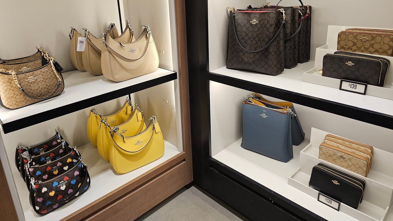 😘COACH OUTLET~ 👜BAGS~ WALLET👛 & MORE~ CLEARANCE~ UP TO 75% OFF‼️