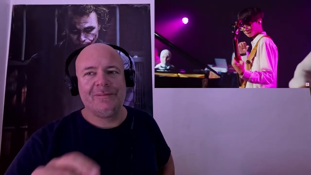 Singer reacts to Putri Ariani - Loneliness ( Official Music Video ) Reaction