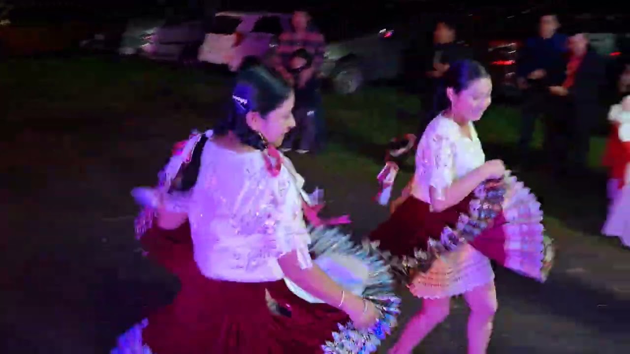 Ingreso de las Floreras Festejo de San Valentín 2026 #UltraSonidoJC  #ChecaAzuay #TR333