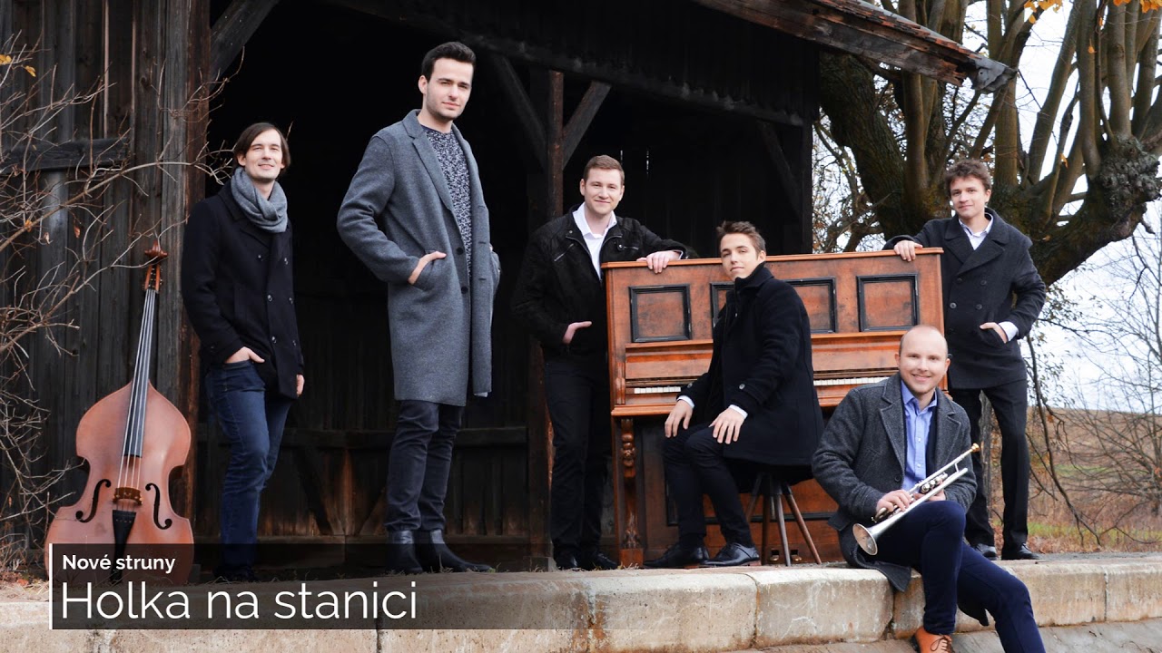 Holka na stanici | Nové struny